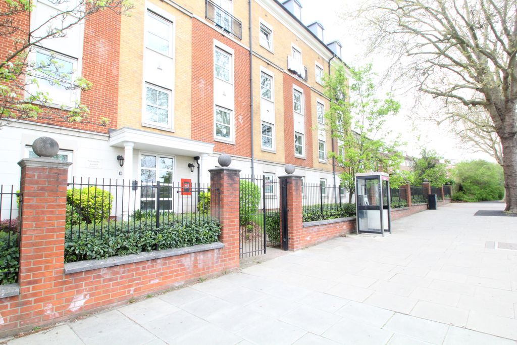 Property photo 2 of 18