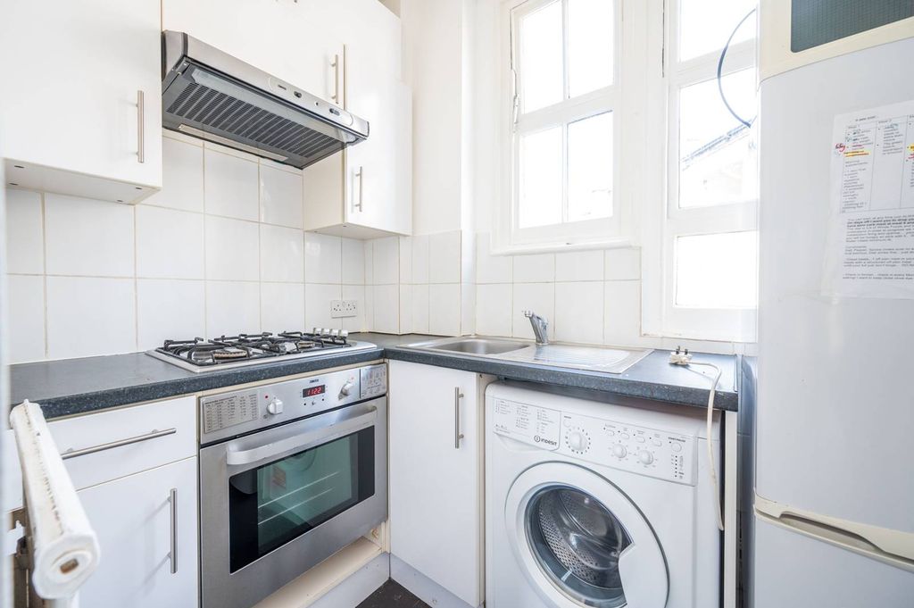 Property photo 1 of 5