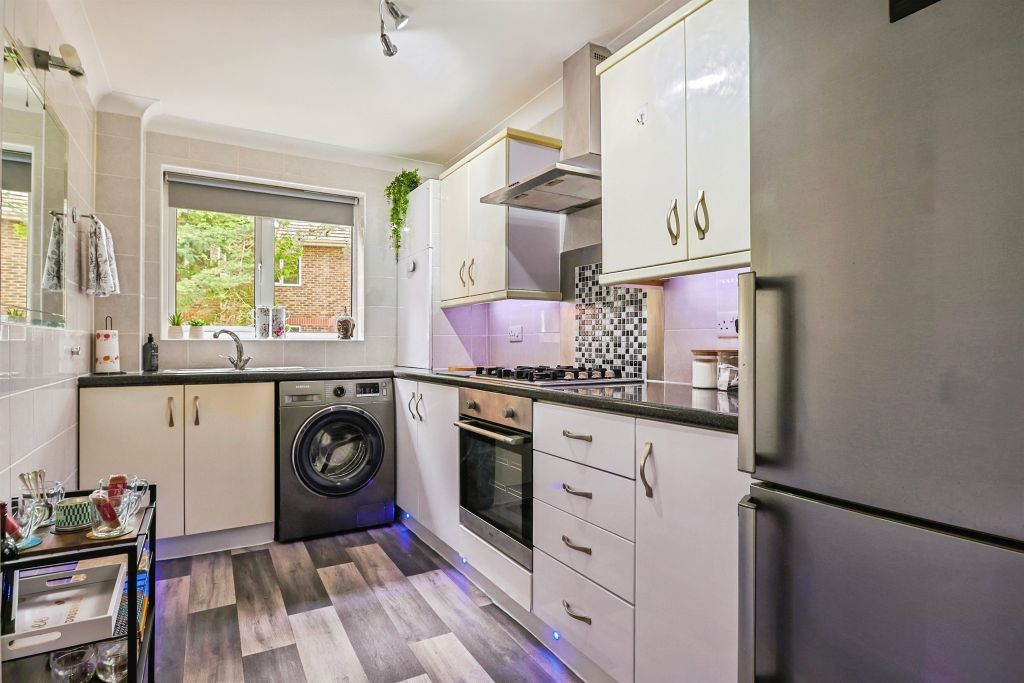 Property photo 3 of 23