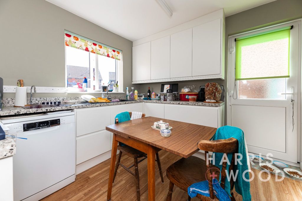 Property photo 3 of 21 4241335