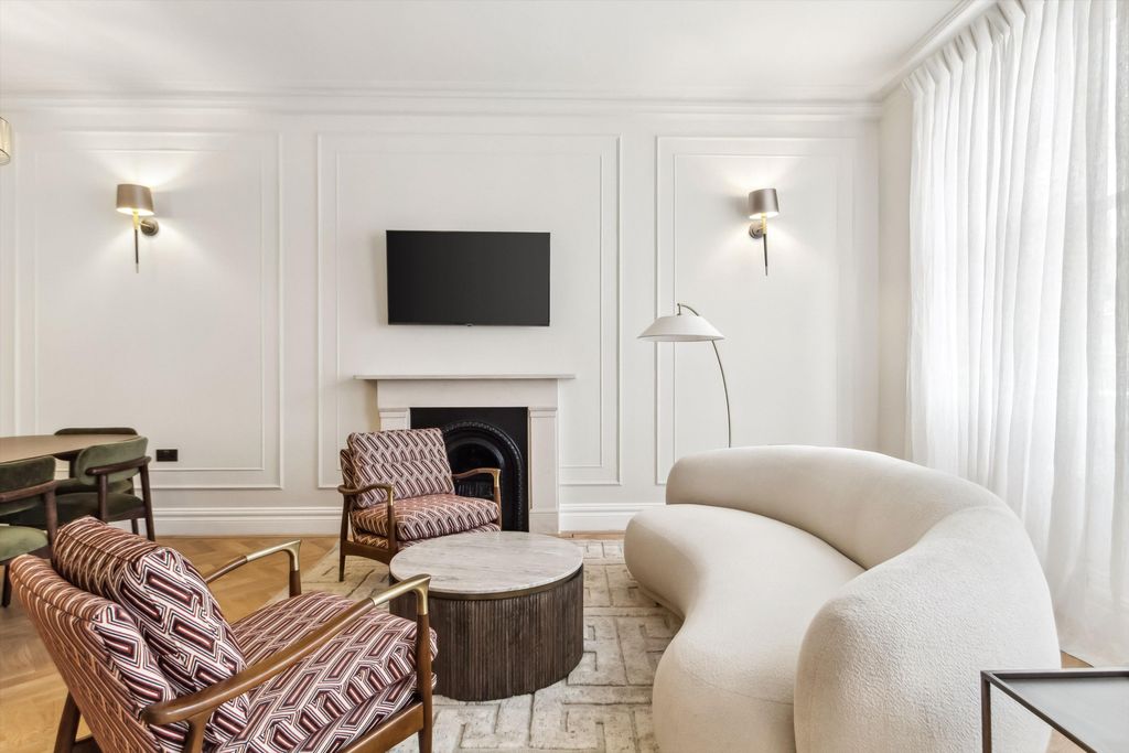 Property photo 2 of 12 Image