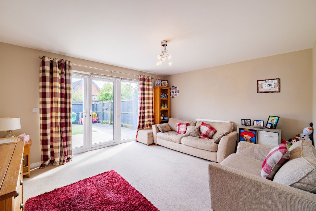 Property photo 2 of 17 5411823