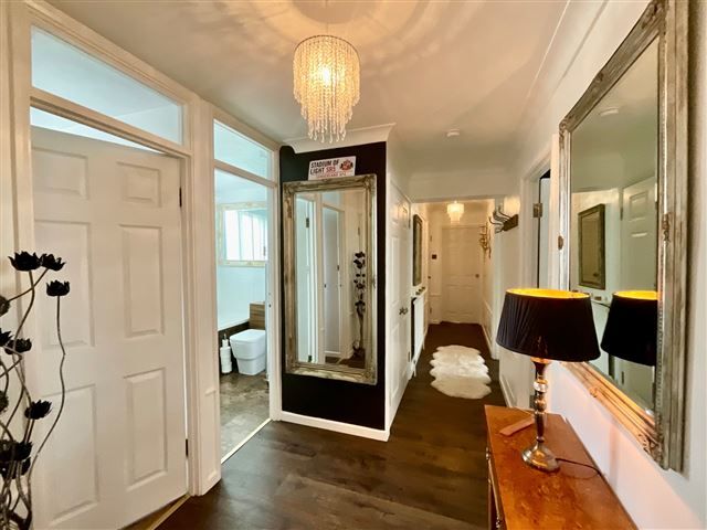 Property photo 3 of 21 Entrance Hallway