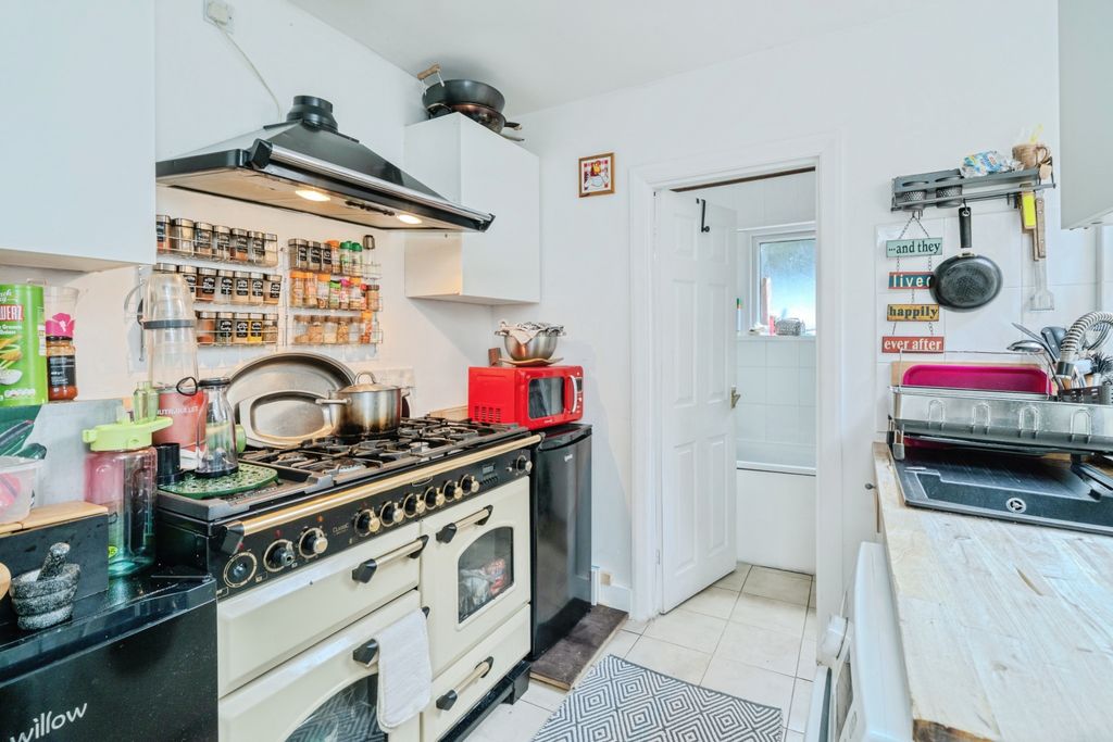 Property photo 2 of 24 Dsc00158