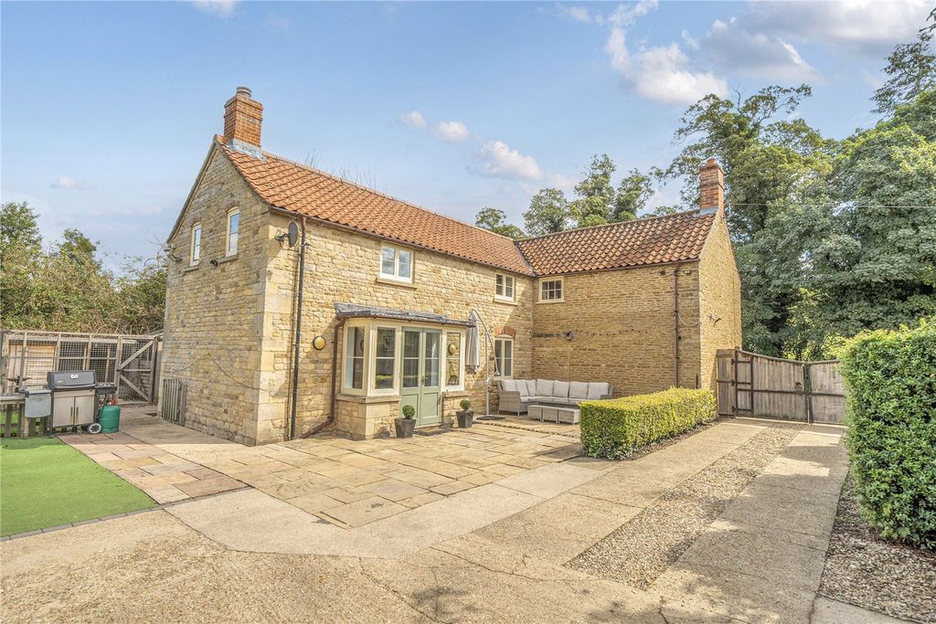 Property photo 1 of 23 Machar Cottage