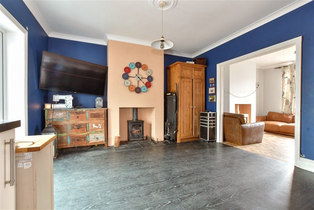 Property photo 2 of 8 Dining Area