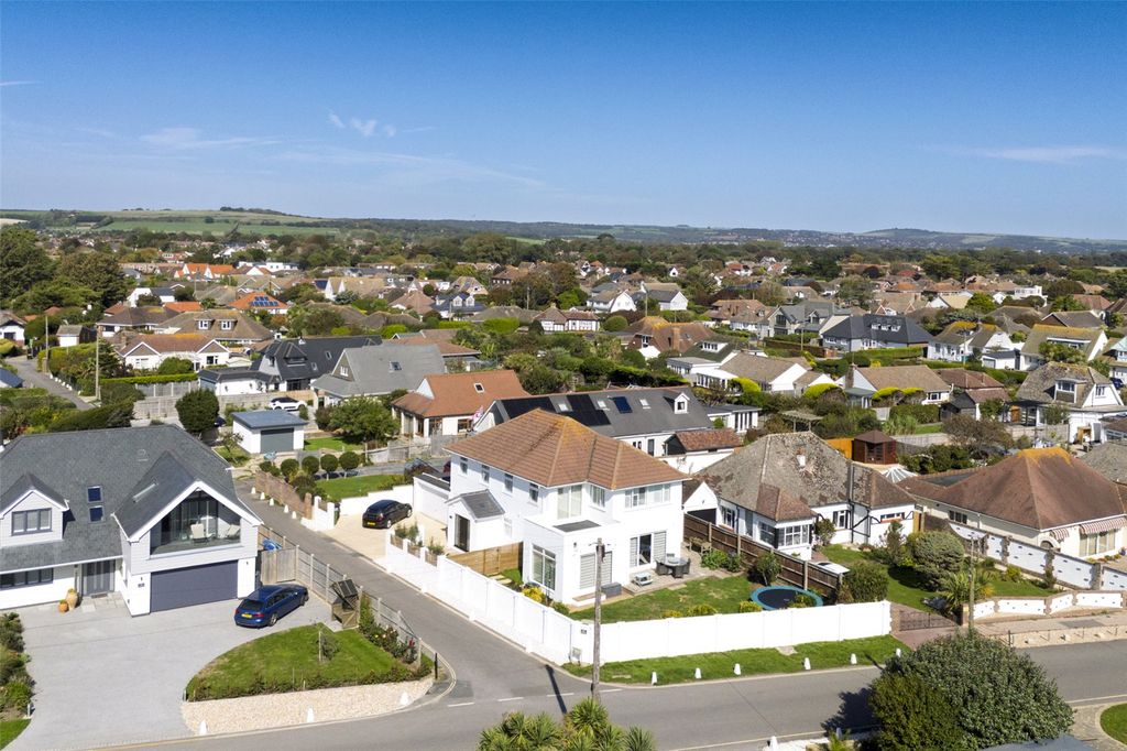 Property photo 1 of 42 Picture No. 68