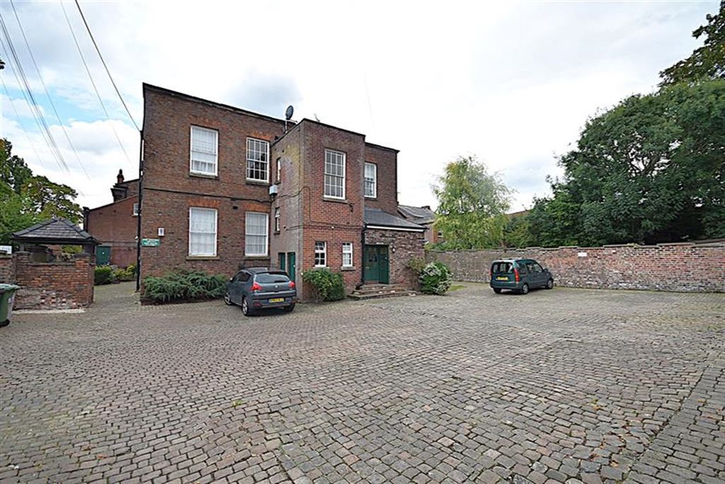 Property photo 1 of 7 (Main)