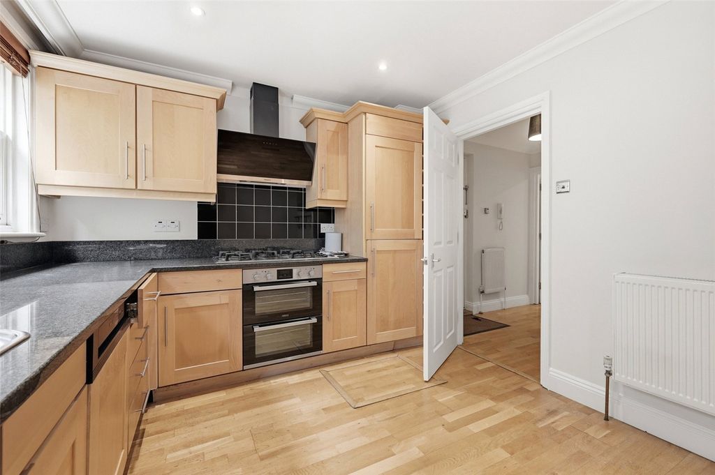 Property photo 2 of 16 Picture No. 09