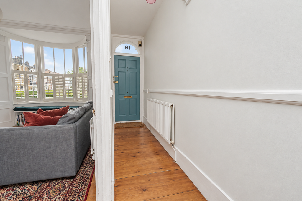 Property photo 2 of 35