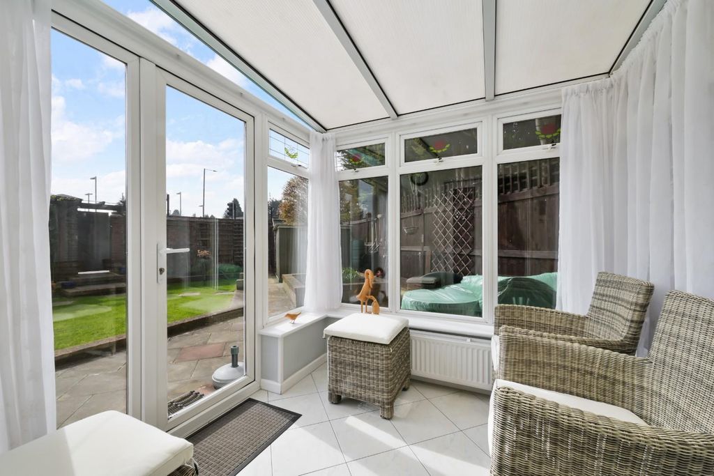 Property photo 3 of 15 Douglas Mews