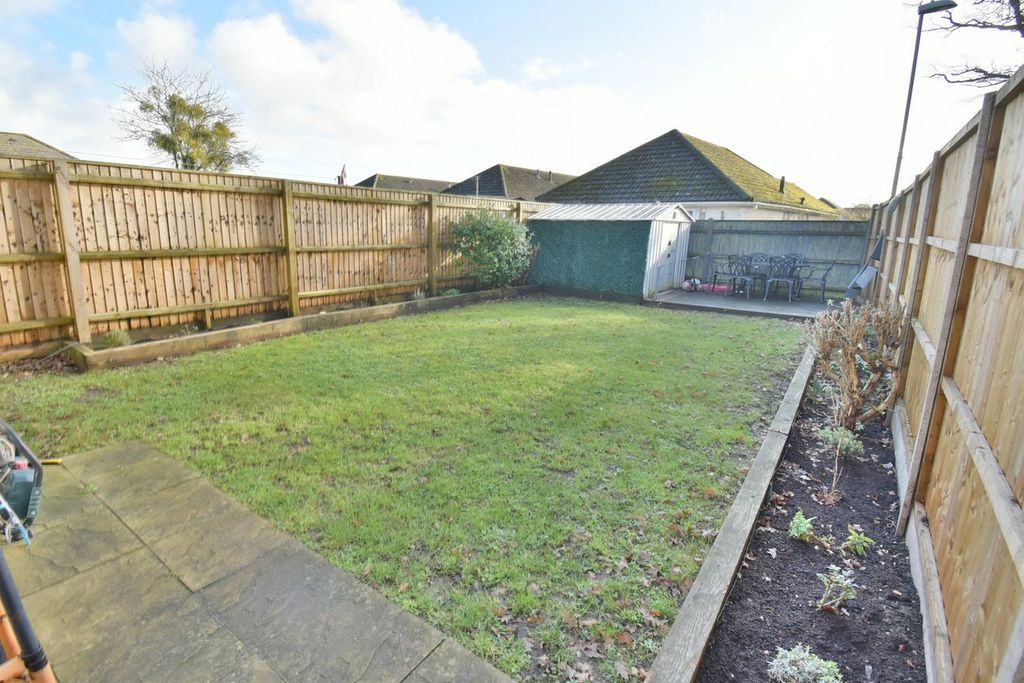 Property photo 3 of 20