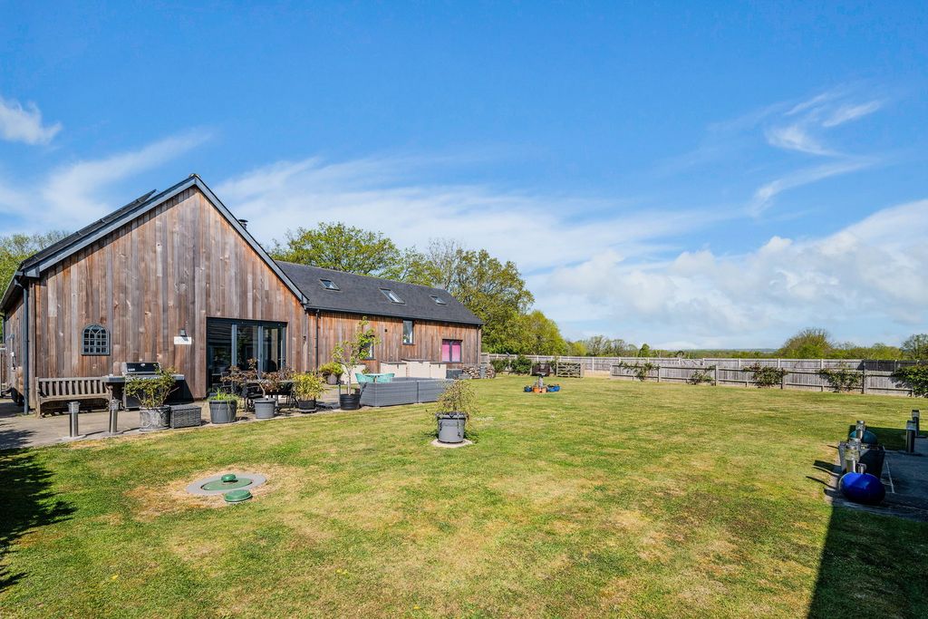 Additional image 30 of 5 bed detached house for saleMaplewood Drive, Lingfield RH7