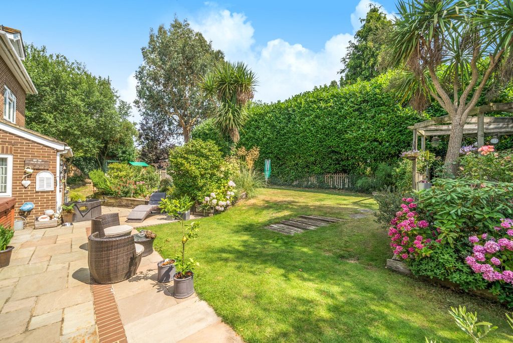 Property photo 2 of 19 Picture No. 51