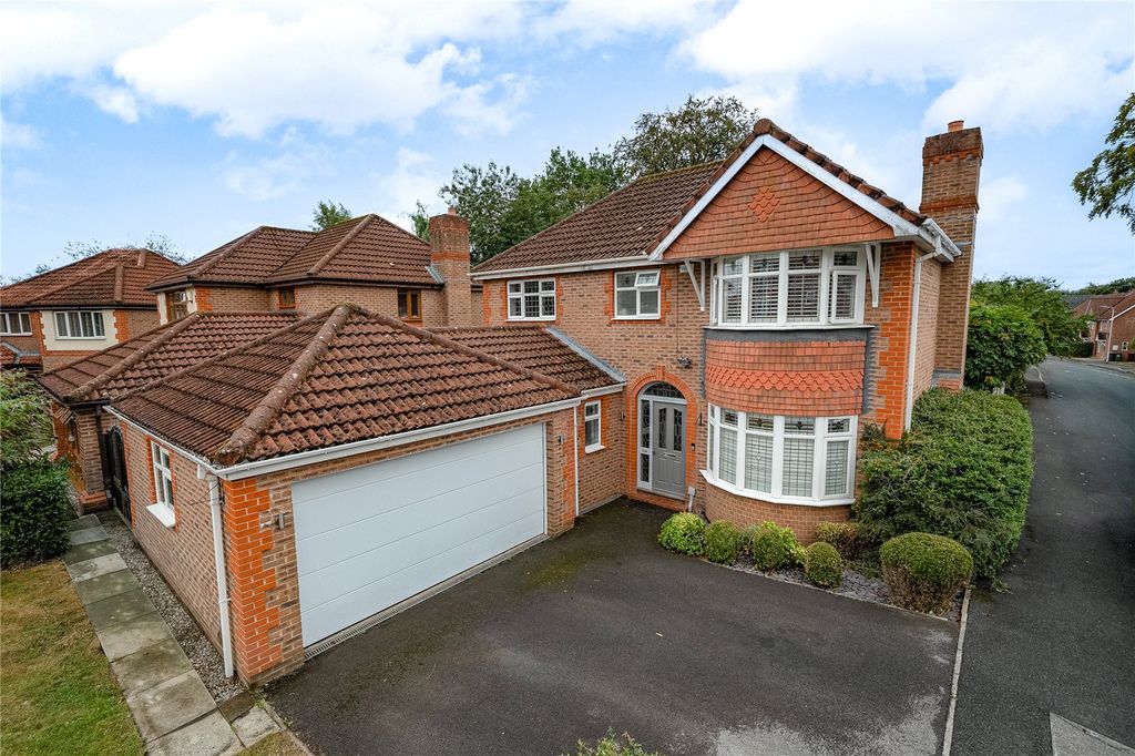 Property photo 1 of 19 External