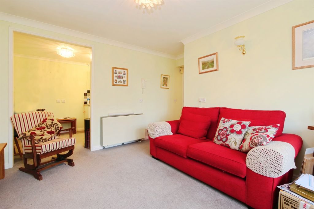 Property photo 1 of 17