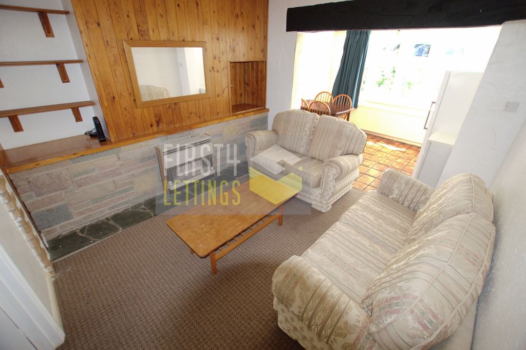 Property photo 2 of 12 Photo 9