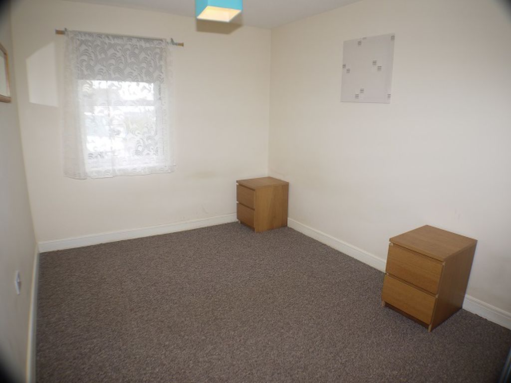 Property photo 3 of 7 Photo 2