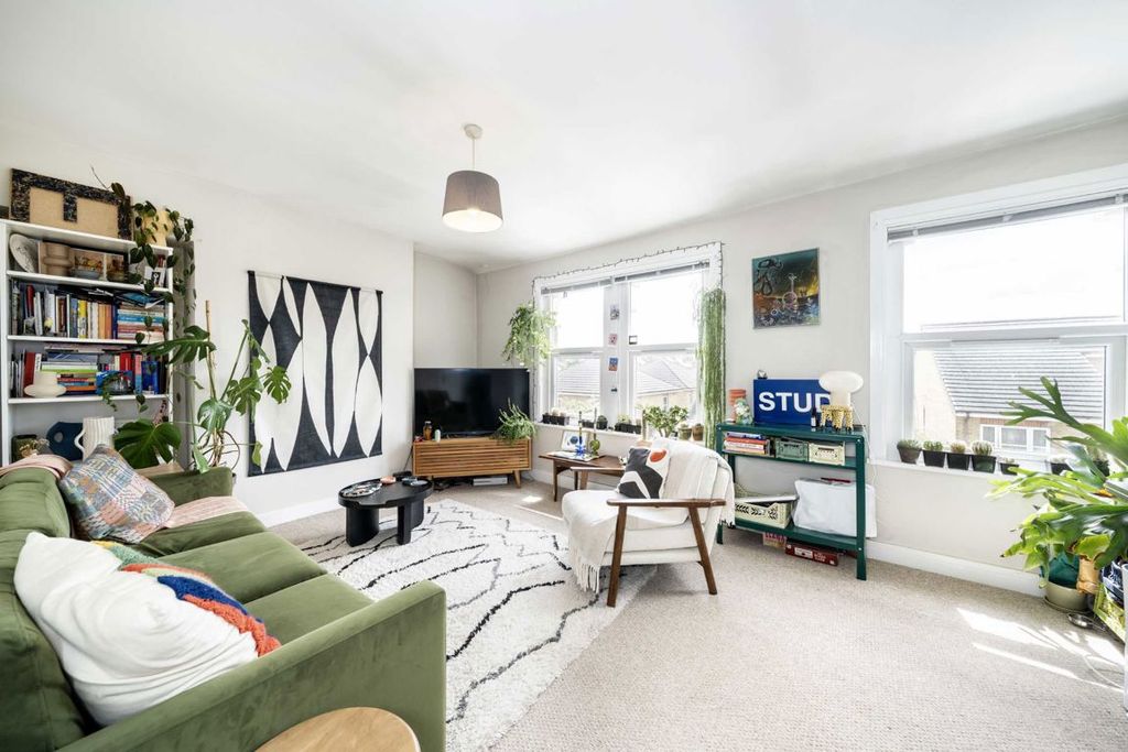 Property photo 2 of 4