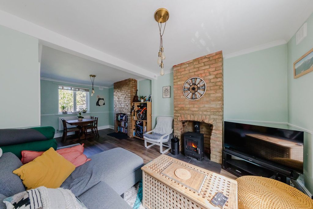 Property photo 3 of 19