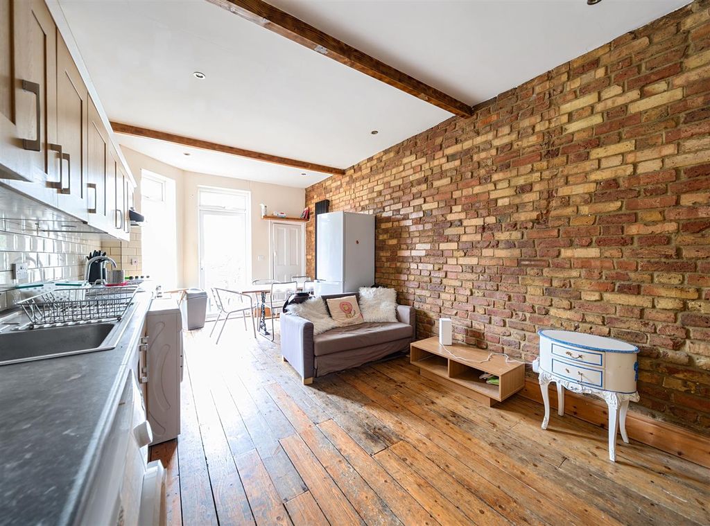 Property photo 3 of 15 19620797 (18).Jpg