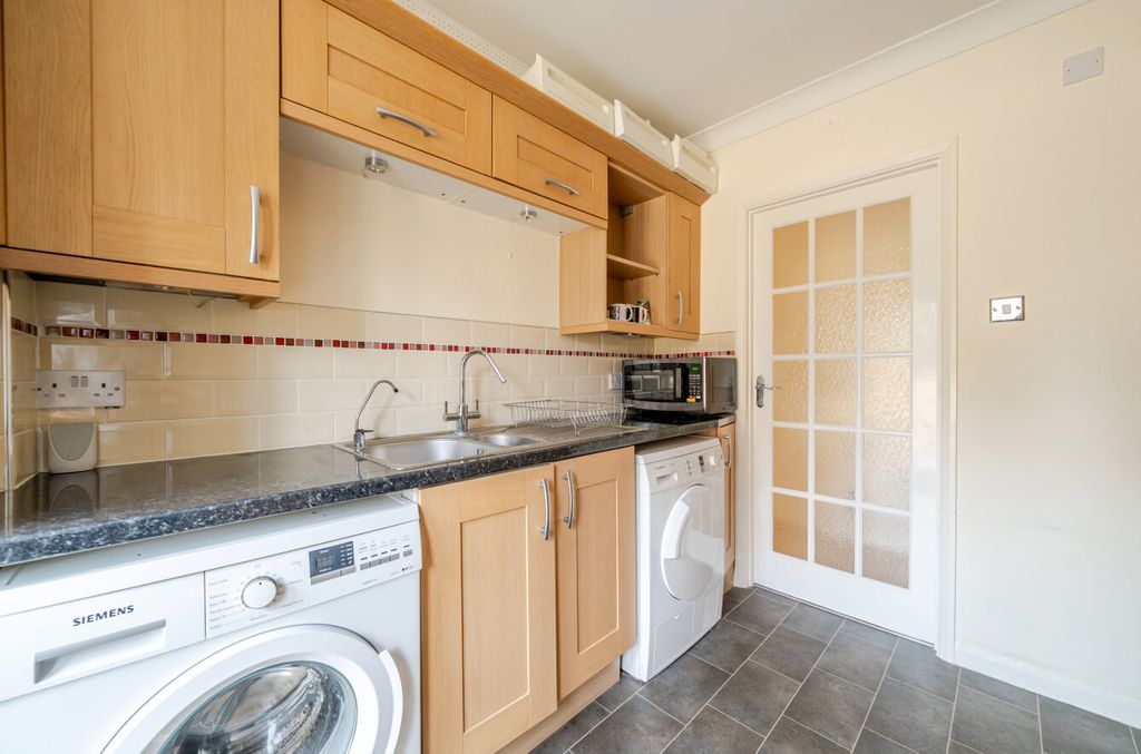 Property photo 3 of 15 1503680-3-1A01414...