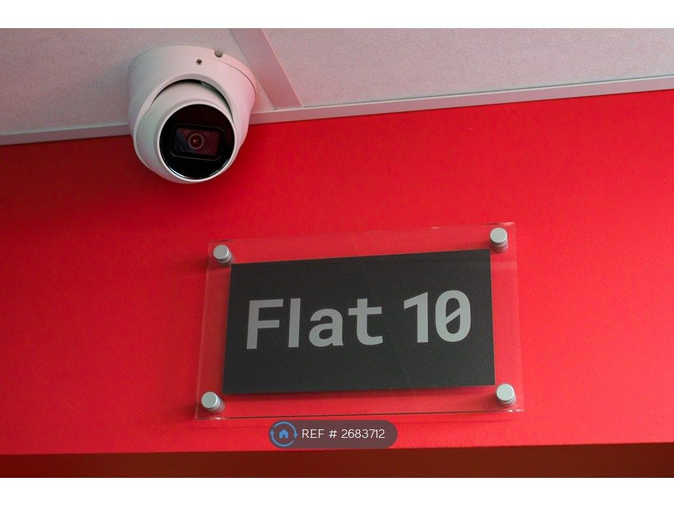 Property photo 2 of 11 Flat 10 Student Flat