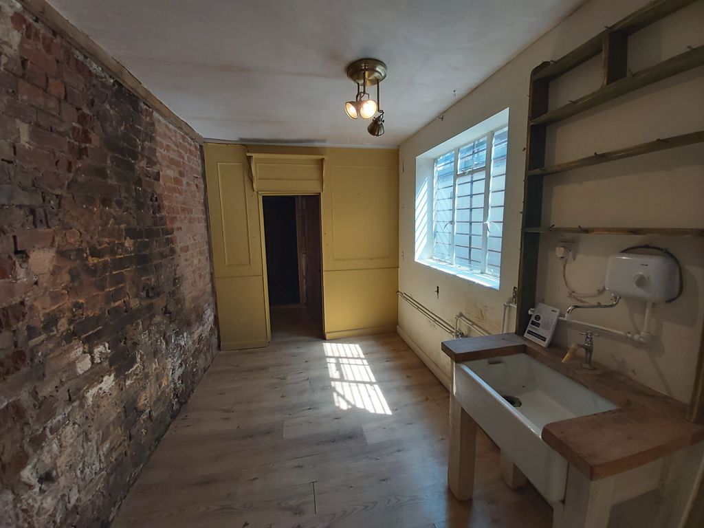 Property photo 3 of 5