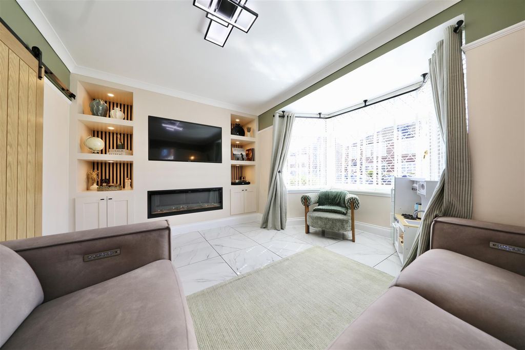 Property photo 2 of 31 0A9A4038.Jpg