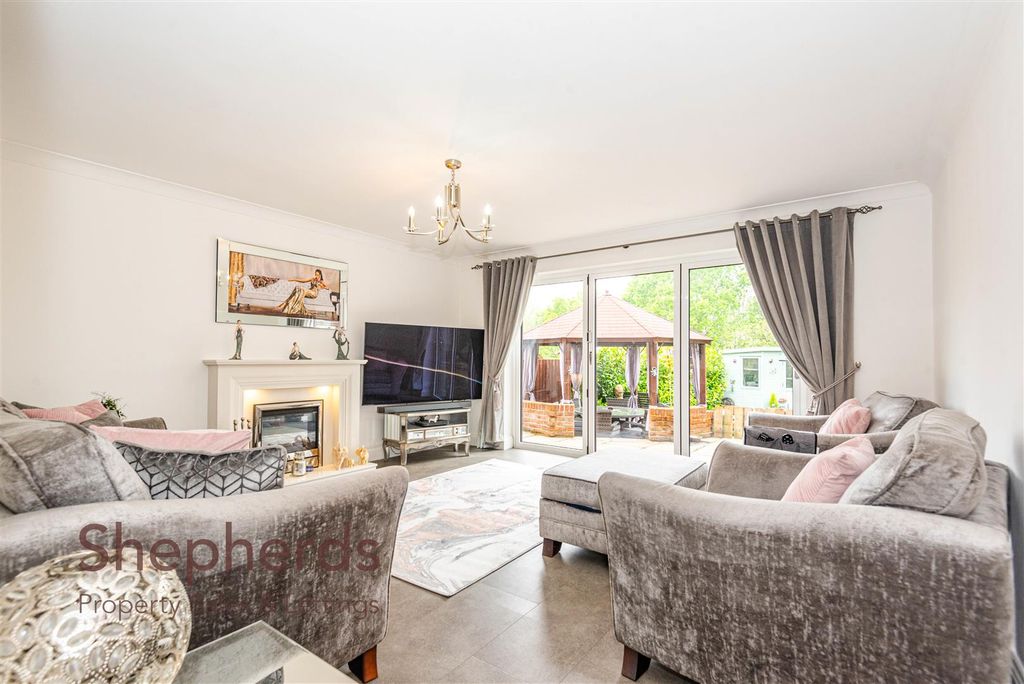 Property photo 2 of 36 Dsc_9979.Jpg