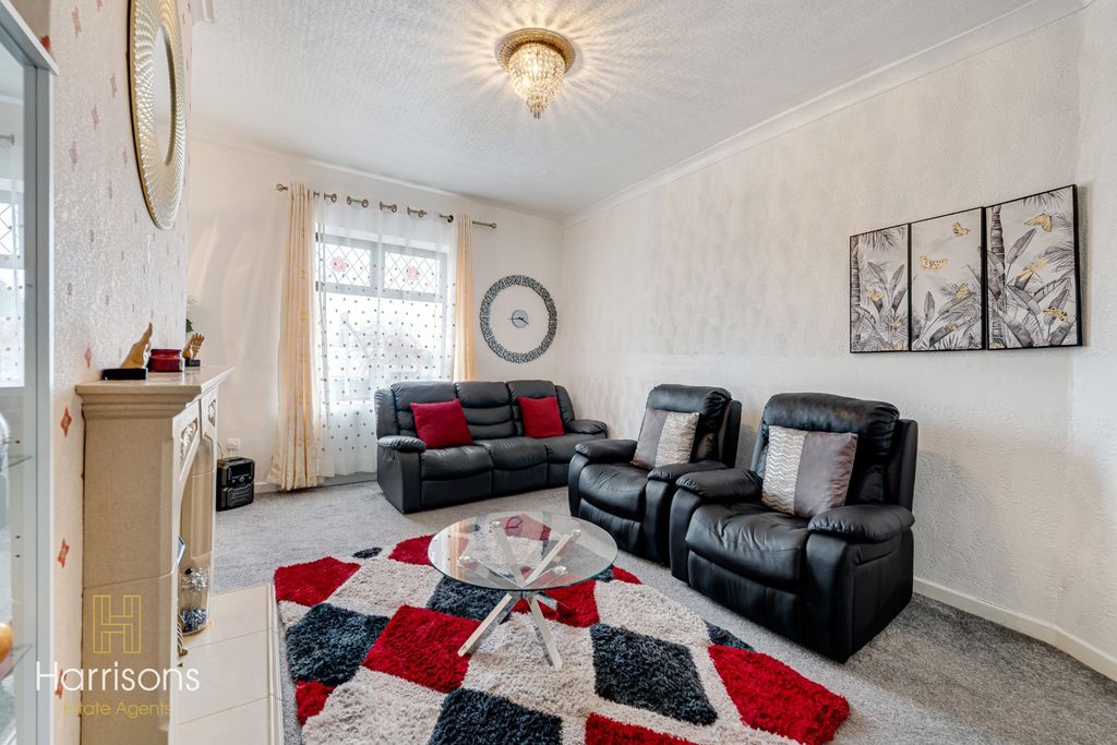 Property photo 3 of 25 5004412