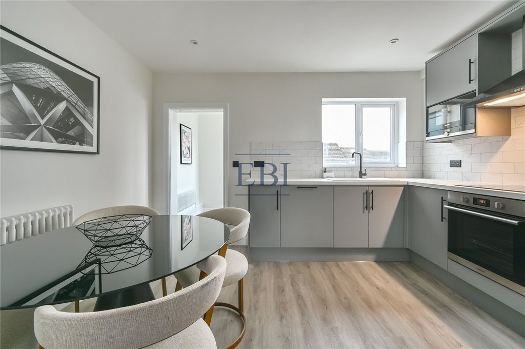 Property photo 2 of 20 Picture No. 37