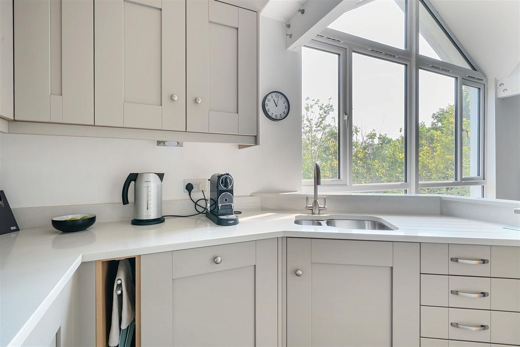 Additional image 7 of 2 bed detached house for saleGreen Lane, Penryn TR10