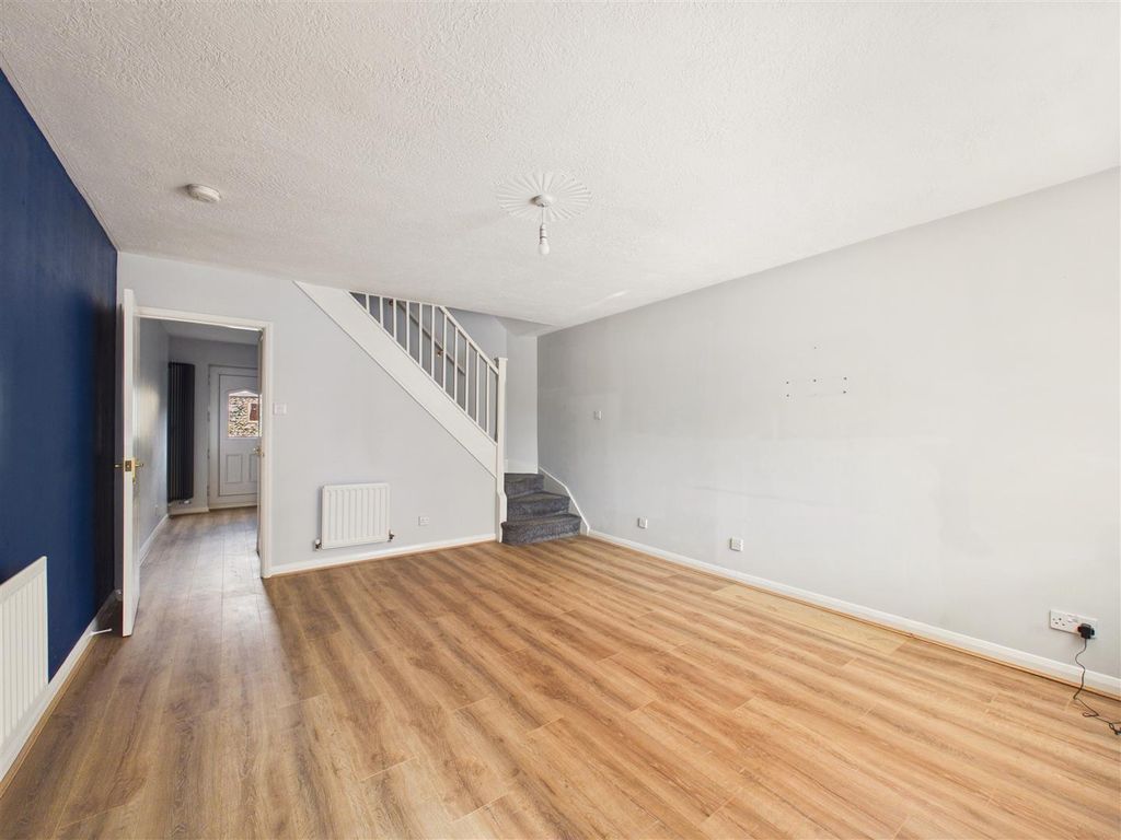 Property photo 3 of 9 Cam05193G0-Pr0156-Still003.Jpg