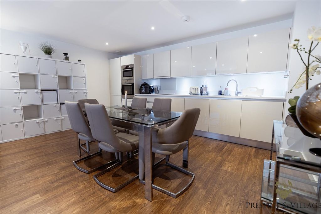 Property photo 2 of 25 Dsc03766-Hdr.Jpg