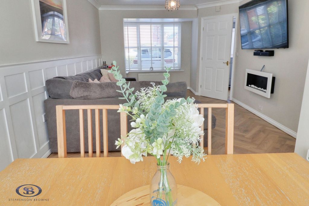 Property photo 2 of 31 Pbox-Img.Jpg