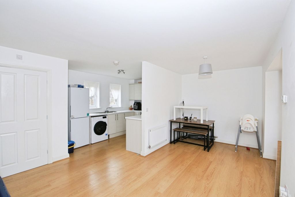 Property photo 2 of 10 Pbox-Img.Jpg