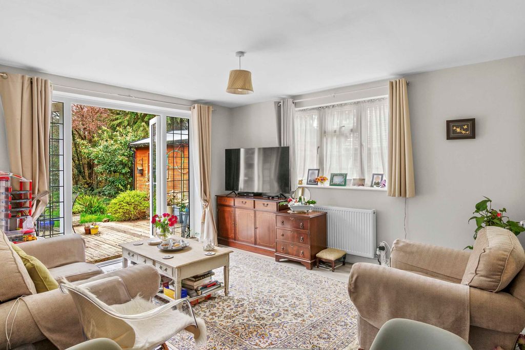 Property photo 2 of 13