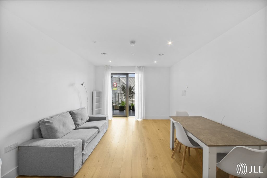 Property photo 1 of 10 Hive House