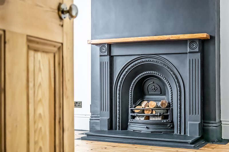 Property photo 2 of 30 .