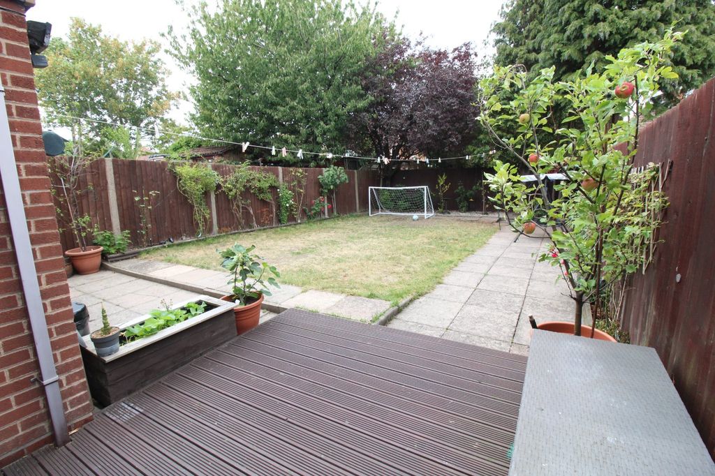 Property photo 2 of 14 Picture No. 03