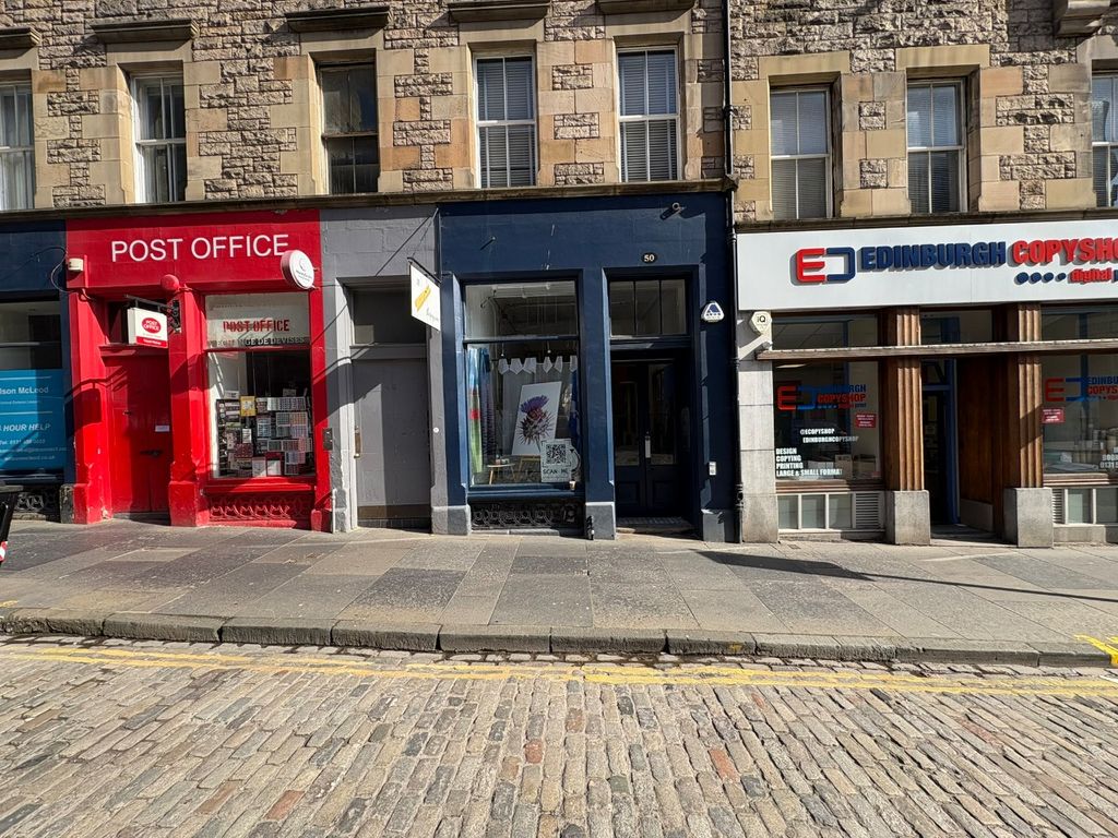 Property photo 2 of 25