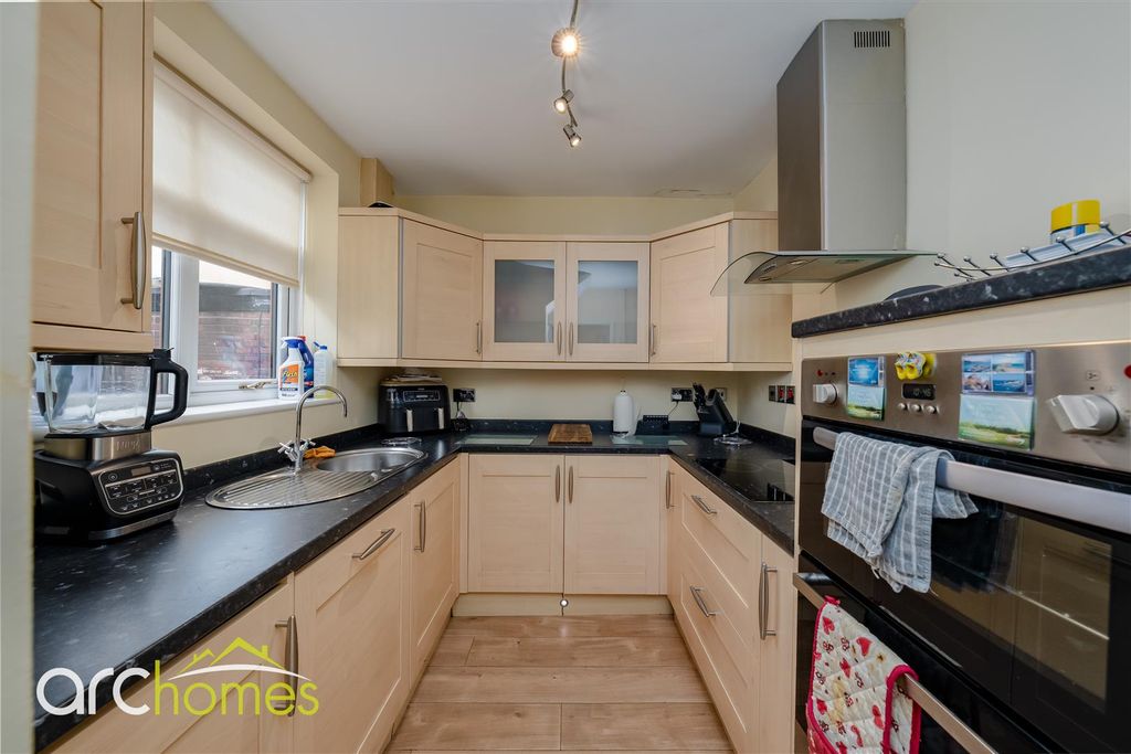 Property photo 3 of 24 Dsc08212-Edit.Jpg