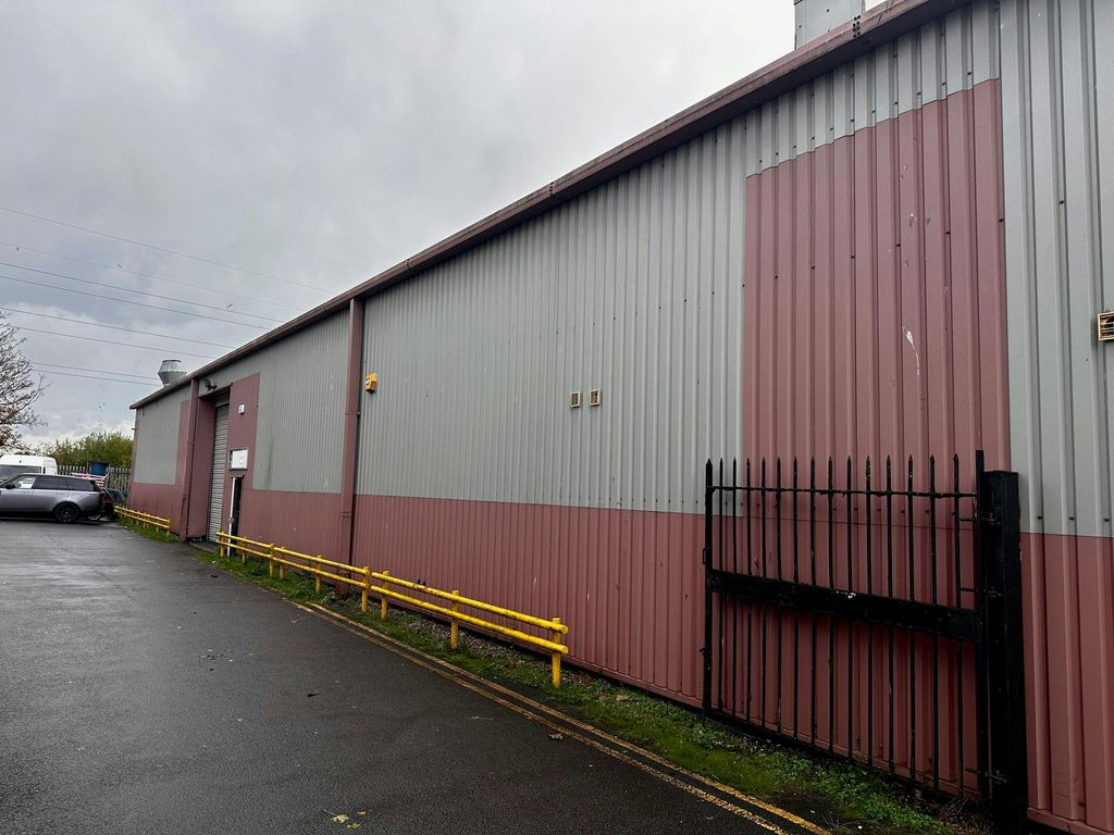 Property photo 2 of 7 P2.Jpeg