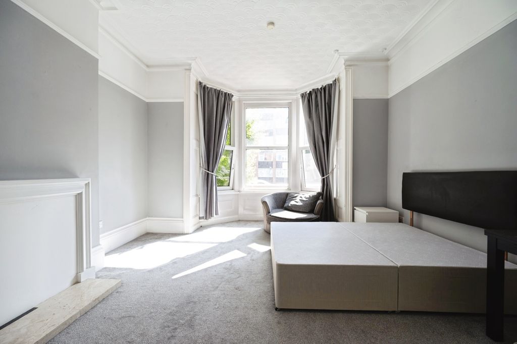 Property photo 3 of 14 Pbox-Img.Jpg