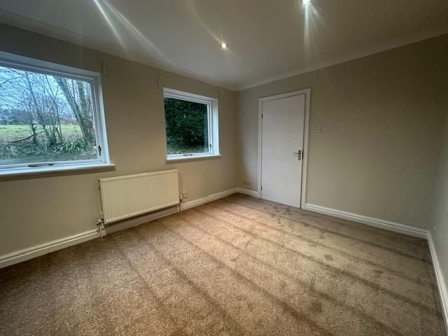 Property photo 3 of 13 Bedroom.Jpg