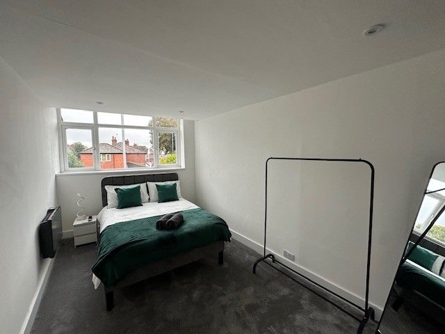 Property photo 2 of 7 Bedroom 2