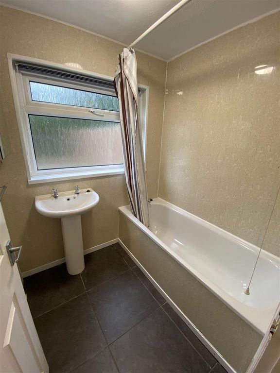 Property photo 2 of 5 1000115135.Jpg