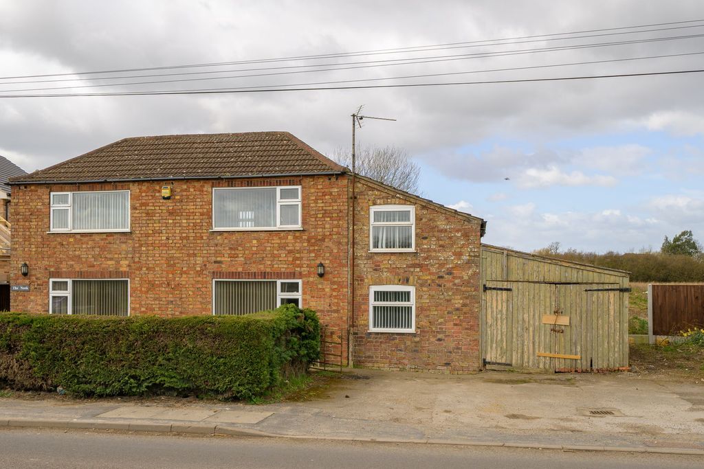 Property photo 1 of 25
