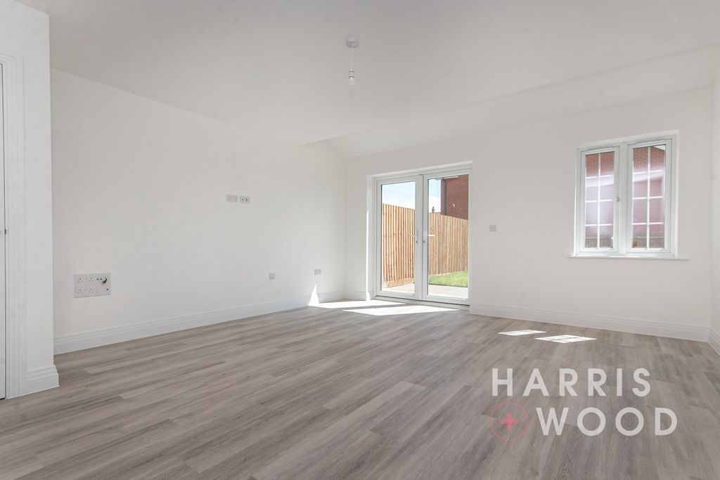 Property photo 3 of 27 4336732